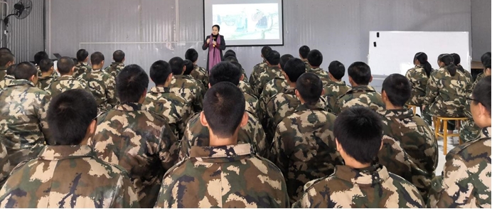 宇凰青少年潜能成长基地感恩教育