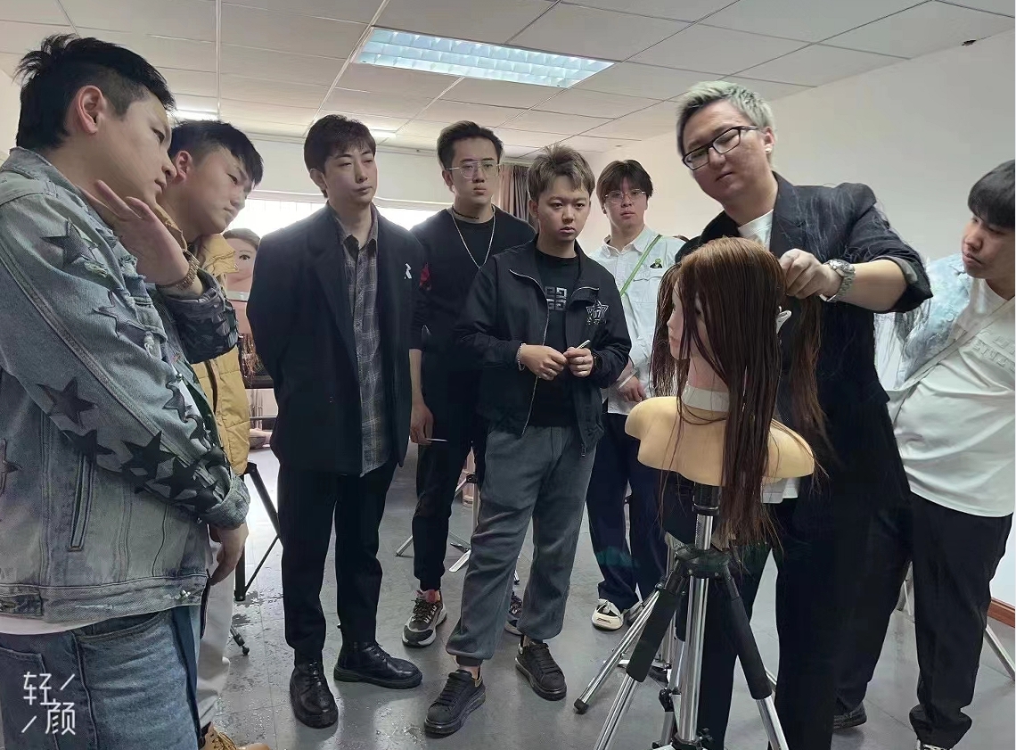 造型讲课中