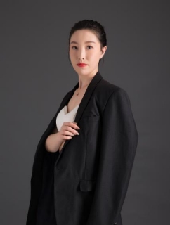 张莹